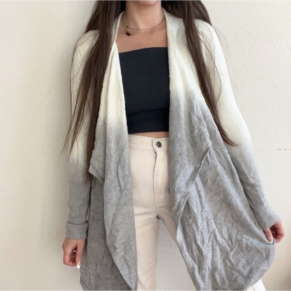 Barefoot Dreams Bamboo Chic Lite Calypso Knit Cardigan Wrap Sweater Ombre - Picture 2 of 8